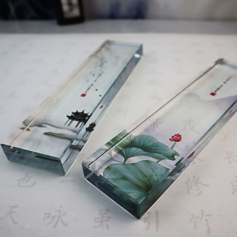 Szklany przycisk do papieru Tr – Book Weight Glass recenzja i cena